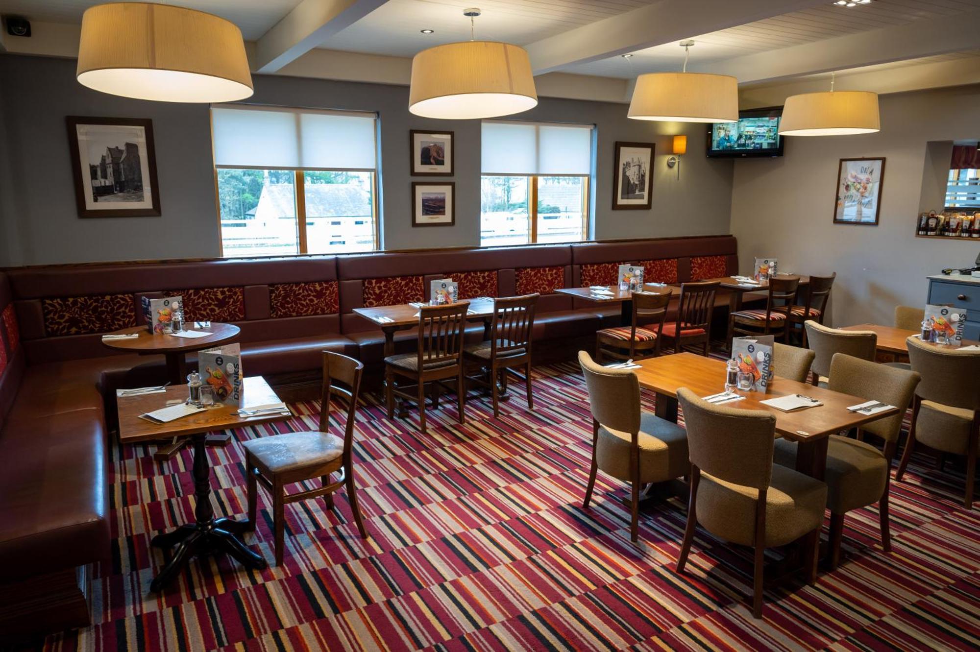 Wellington Hotel By Greene King Inns Aberdeen Buitenkant foto