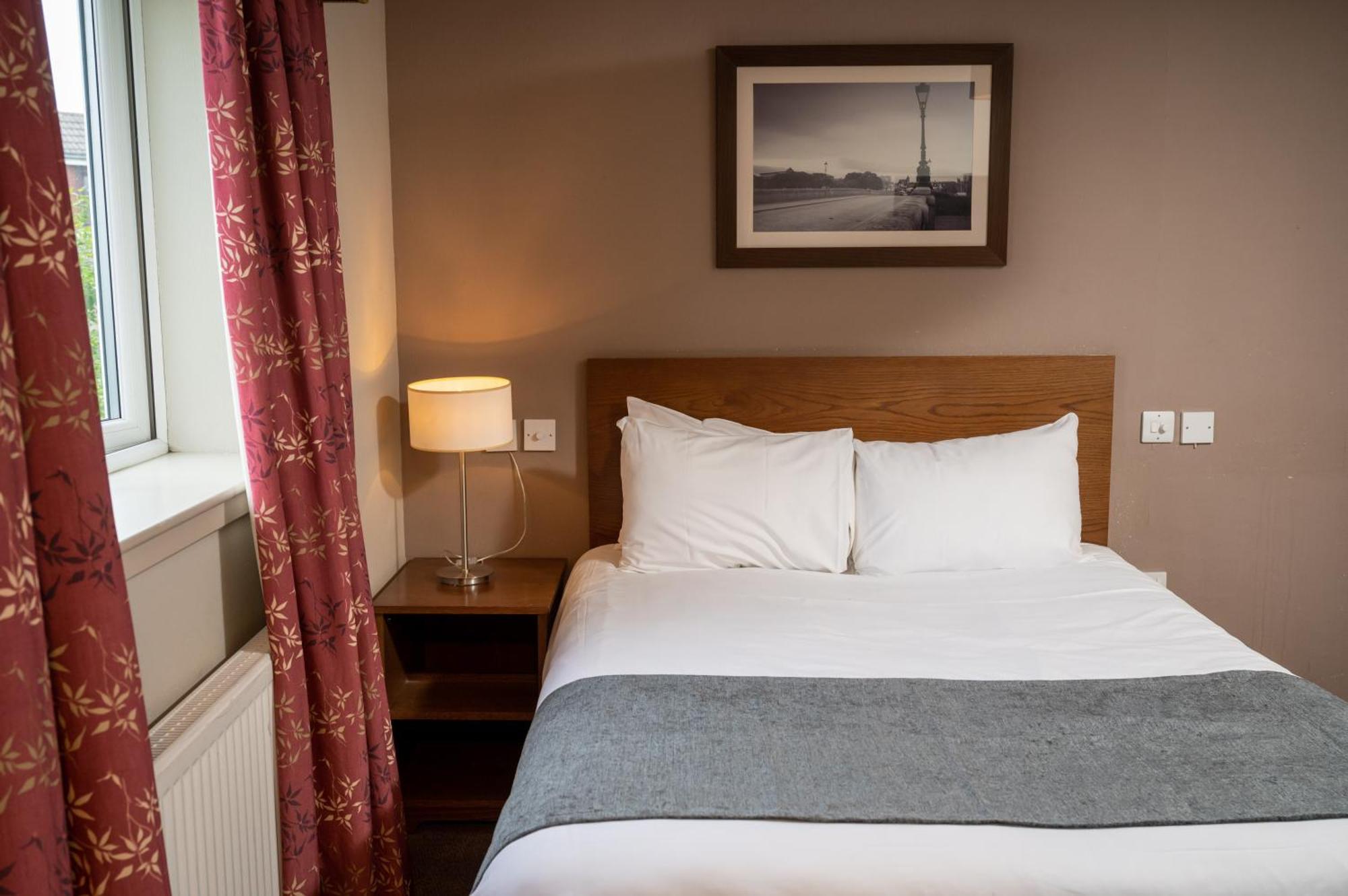 Wellington Hotel By Greene King Inns Aberdeen Buitenkant foto