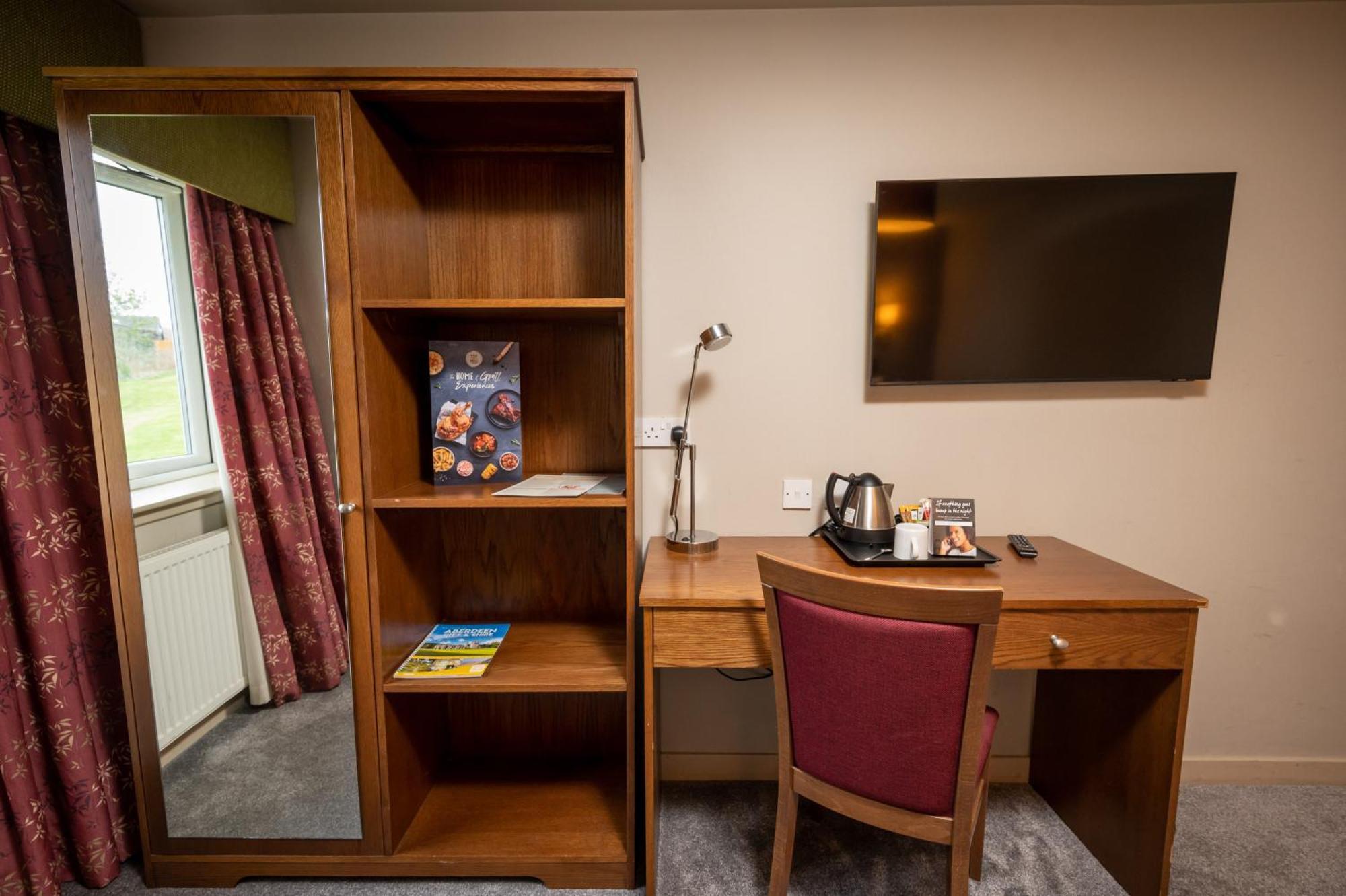 Wellington Hotel By Greene King Inns Aberdeen Buitenkant foto